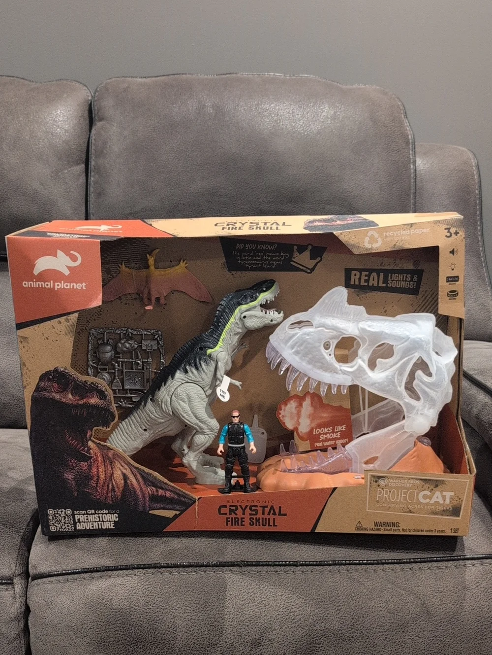 Animal Planet Crystal Fire Skull Dinosaur Playset - White & Gray